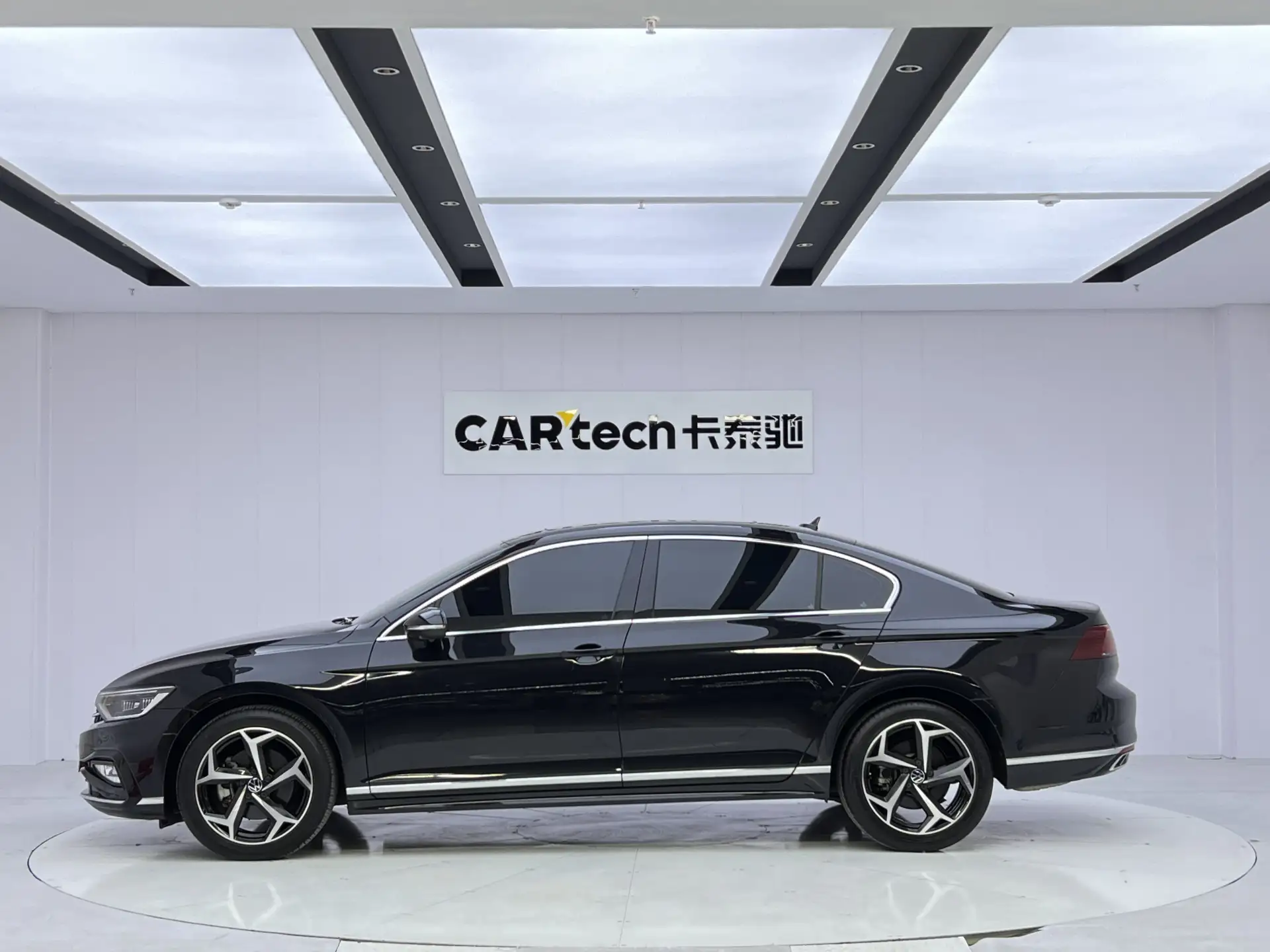Volkswagen Magotan, 2024 8