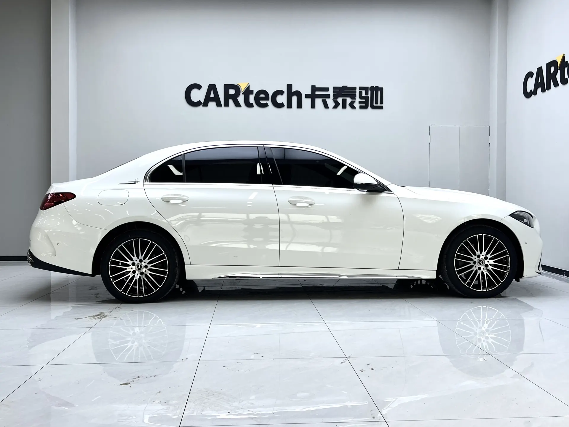 Mercedes-Benz C 200 L, 2023 3