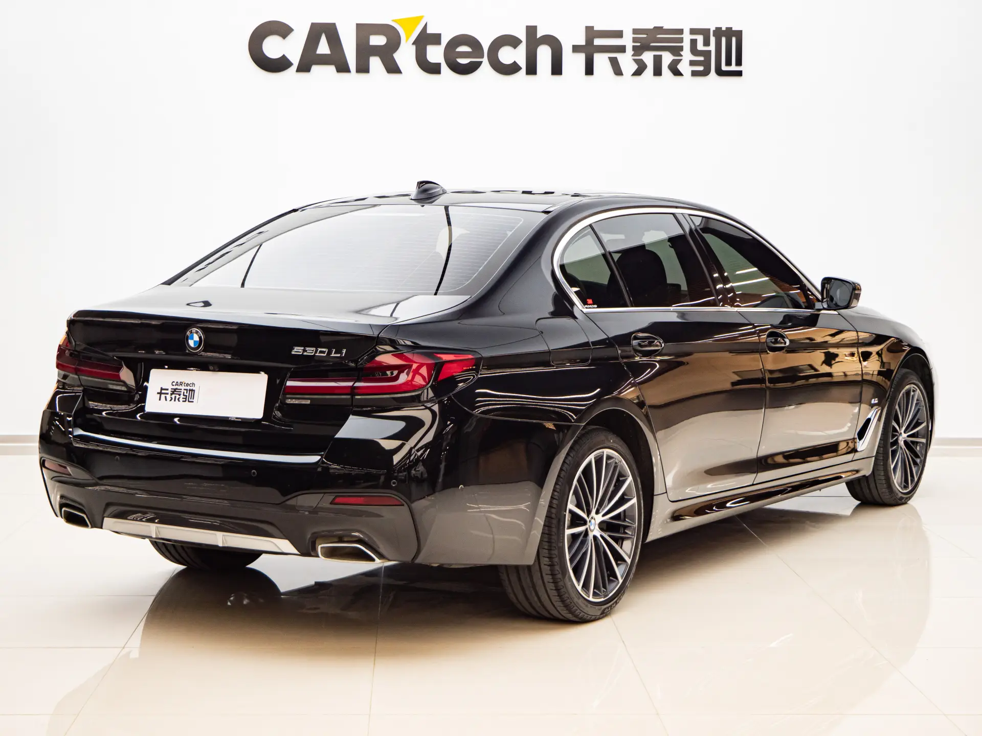 BMW 530Li, 2023 все фото