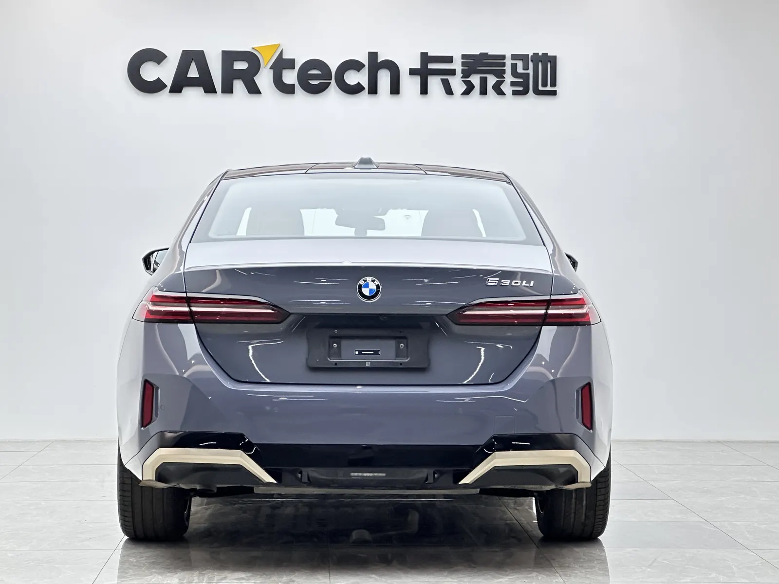 BMW 525Li, 2024 4
