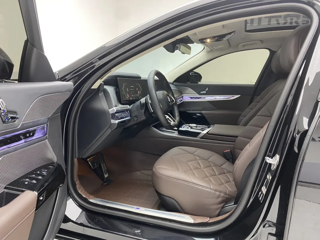 BMW 735Li, 2024 17