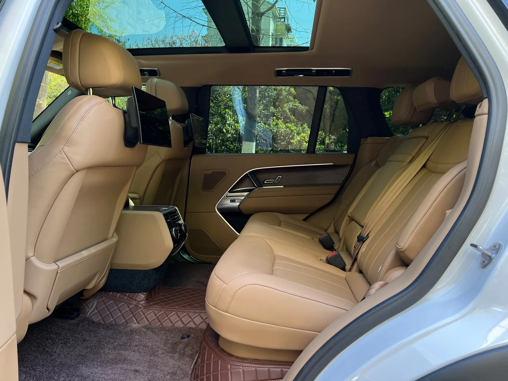 Land Rover Range Rover, 2023 все фото