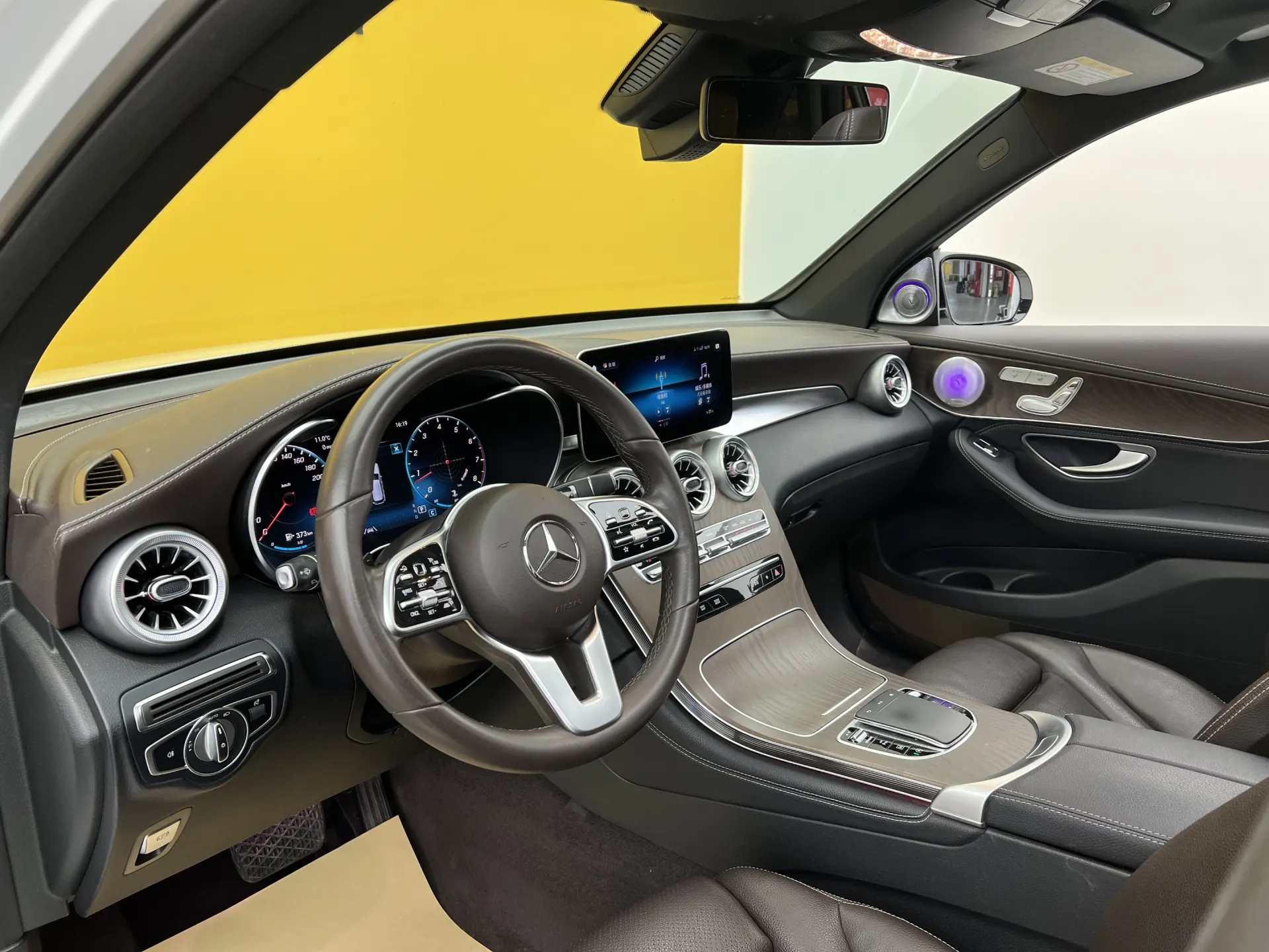 Mercedes-Benz GLC 300 L, 2020 38