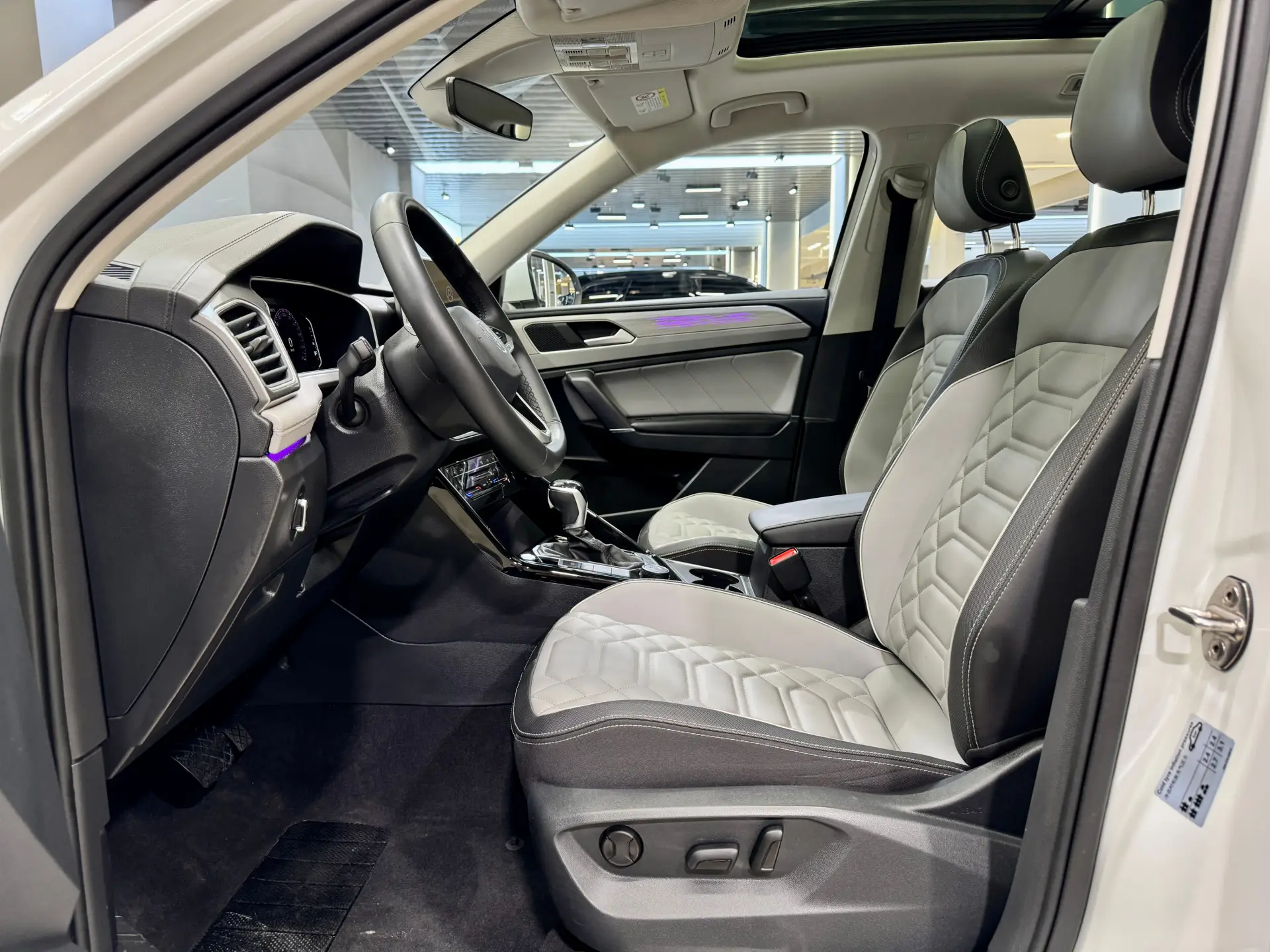 Volkswagen Tayron, 2023 12