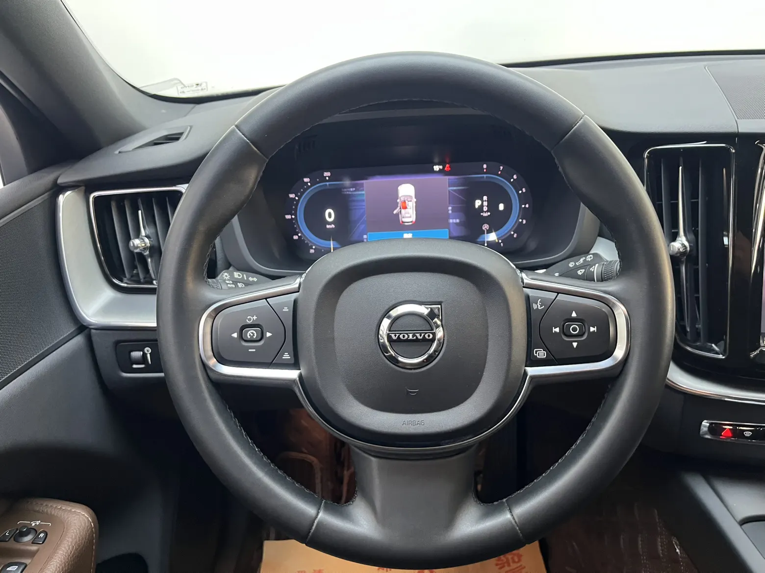 Volvo XC60, 2022 11