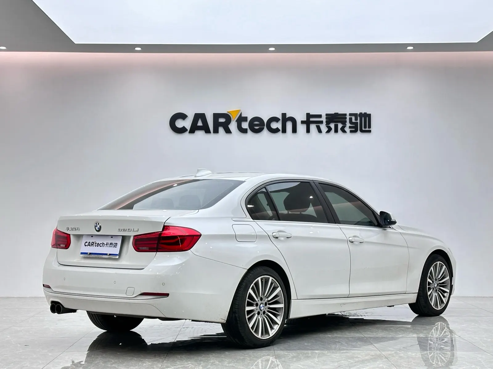 BMW 320Li, 2019 все фото