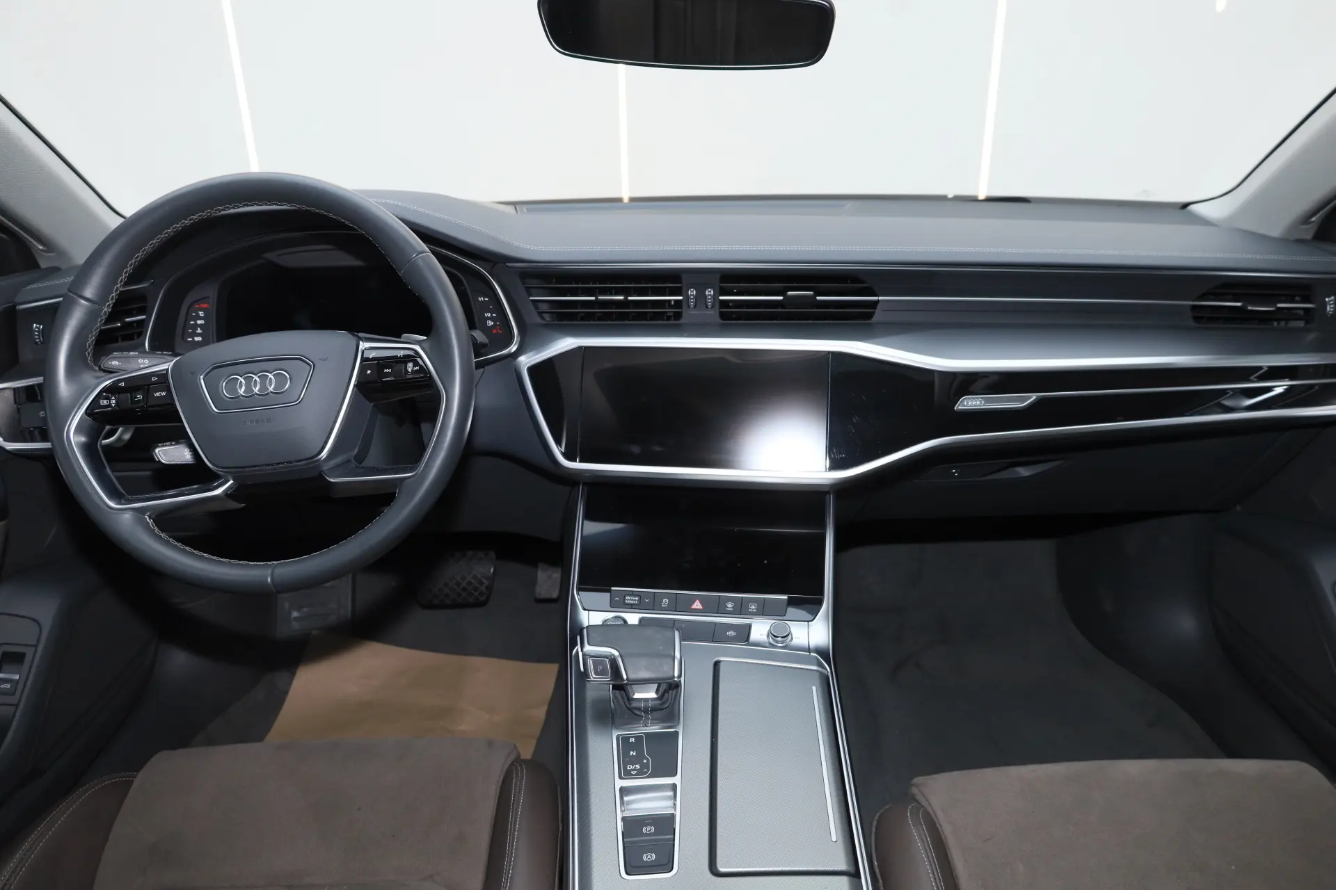 Audi A7L 45 TFSI, 2024 16
