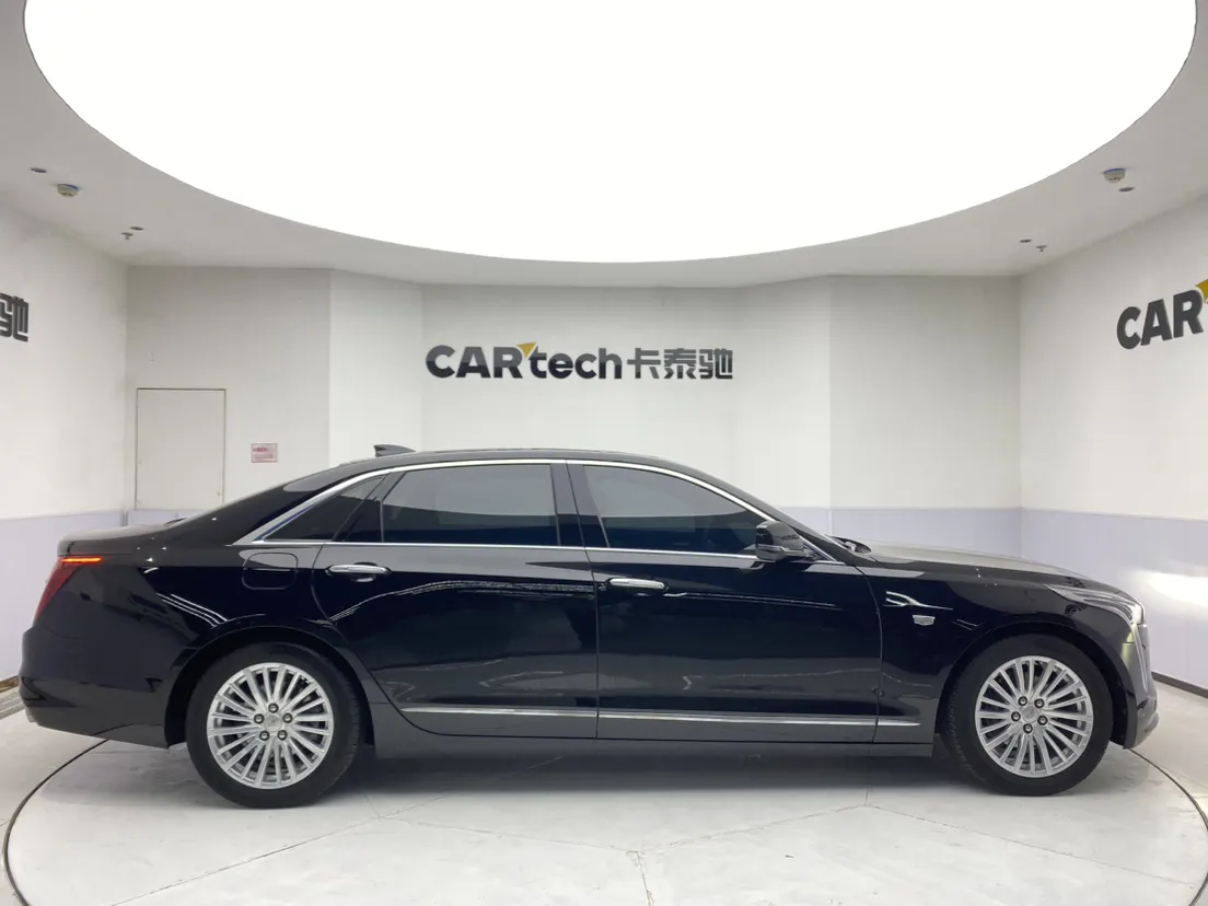 Cadillac CT6, 2023 4