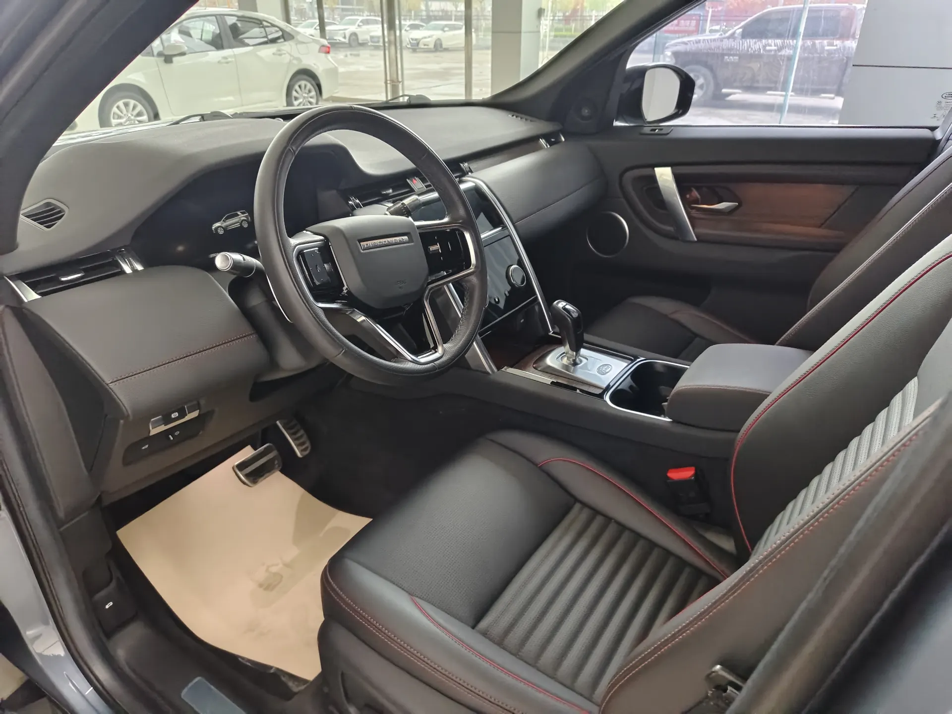 Land Rover Discovery Sport, 2023 20