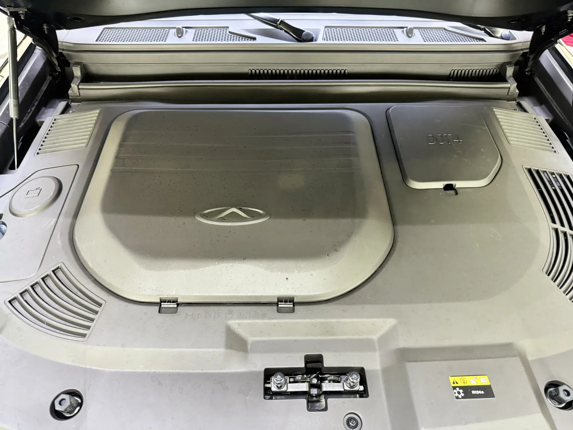 Jetour Traveller, 2025 12
