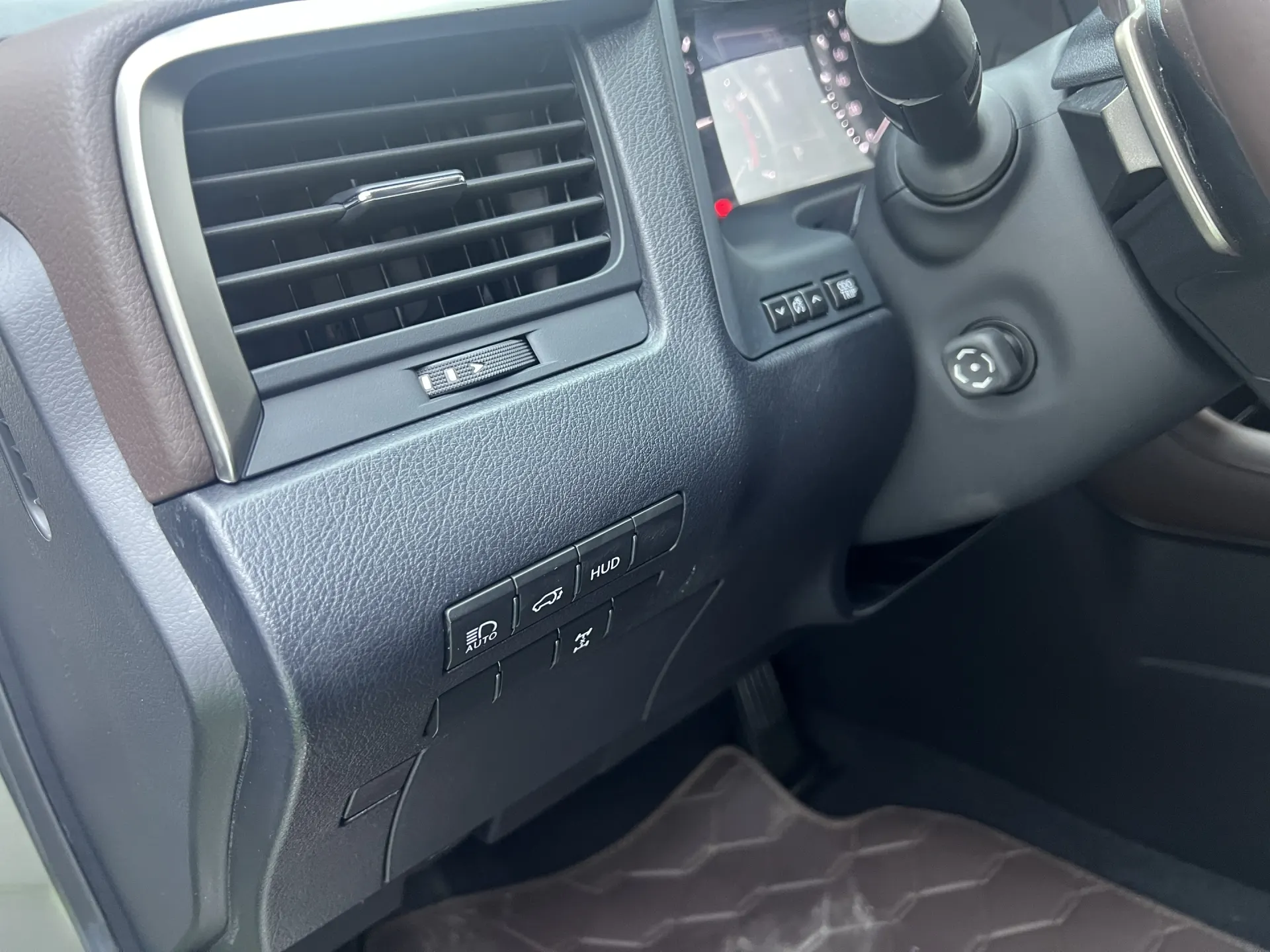 Lexus RX 300, 2022 14