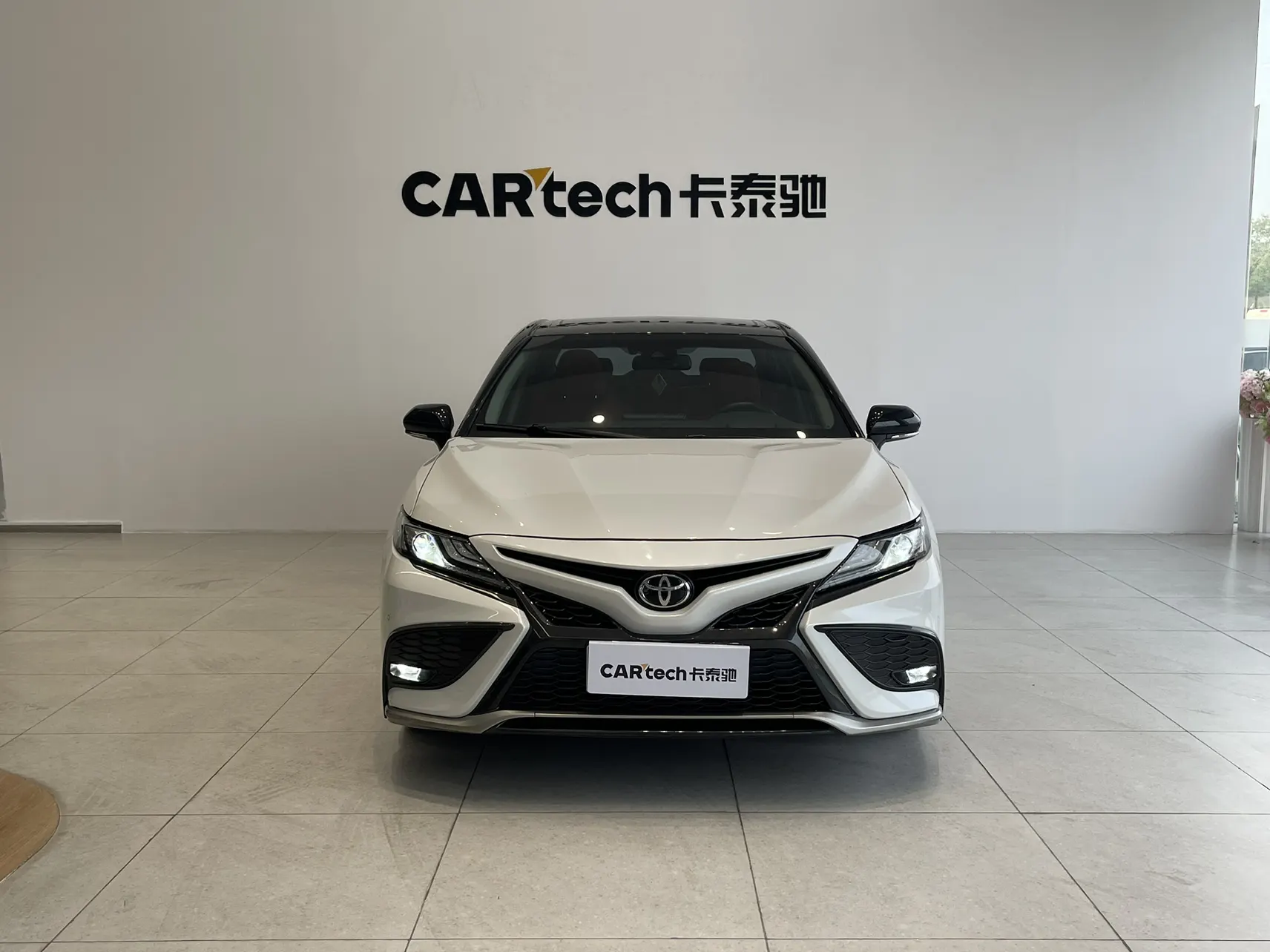 Toyota Camry, 2023 3