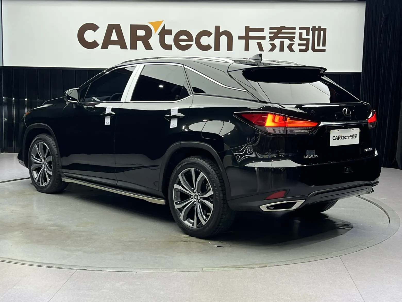 Lexus RX 300, 2022 12