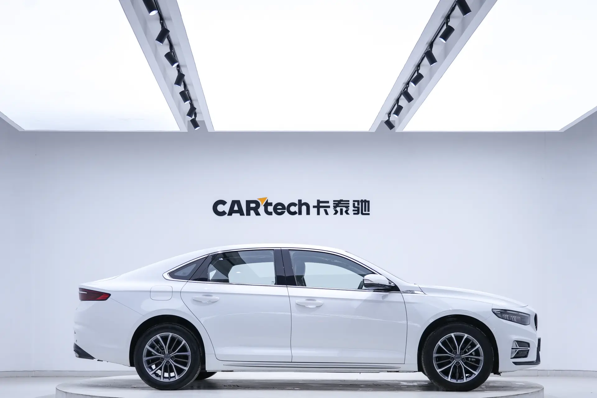 Geely Preface, 2023 4