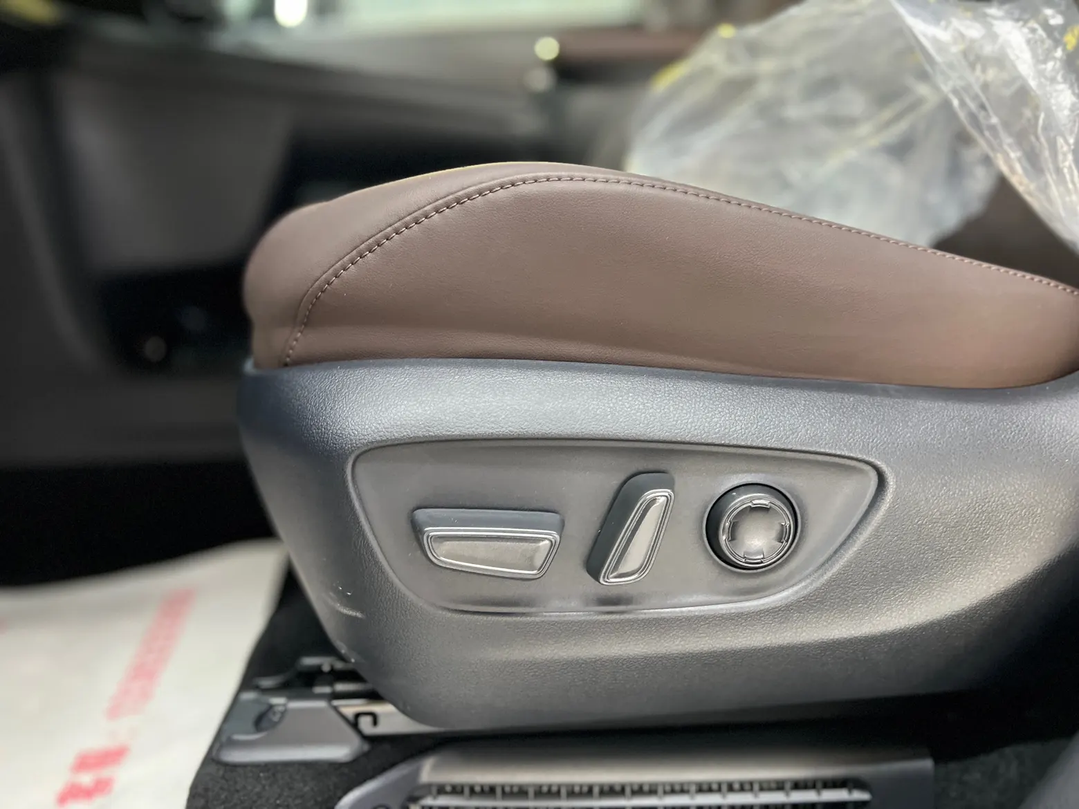 Toyota Granvia, 2026 15
