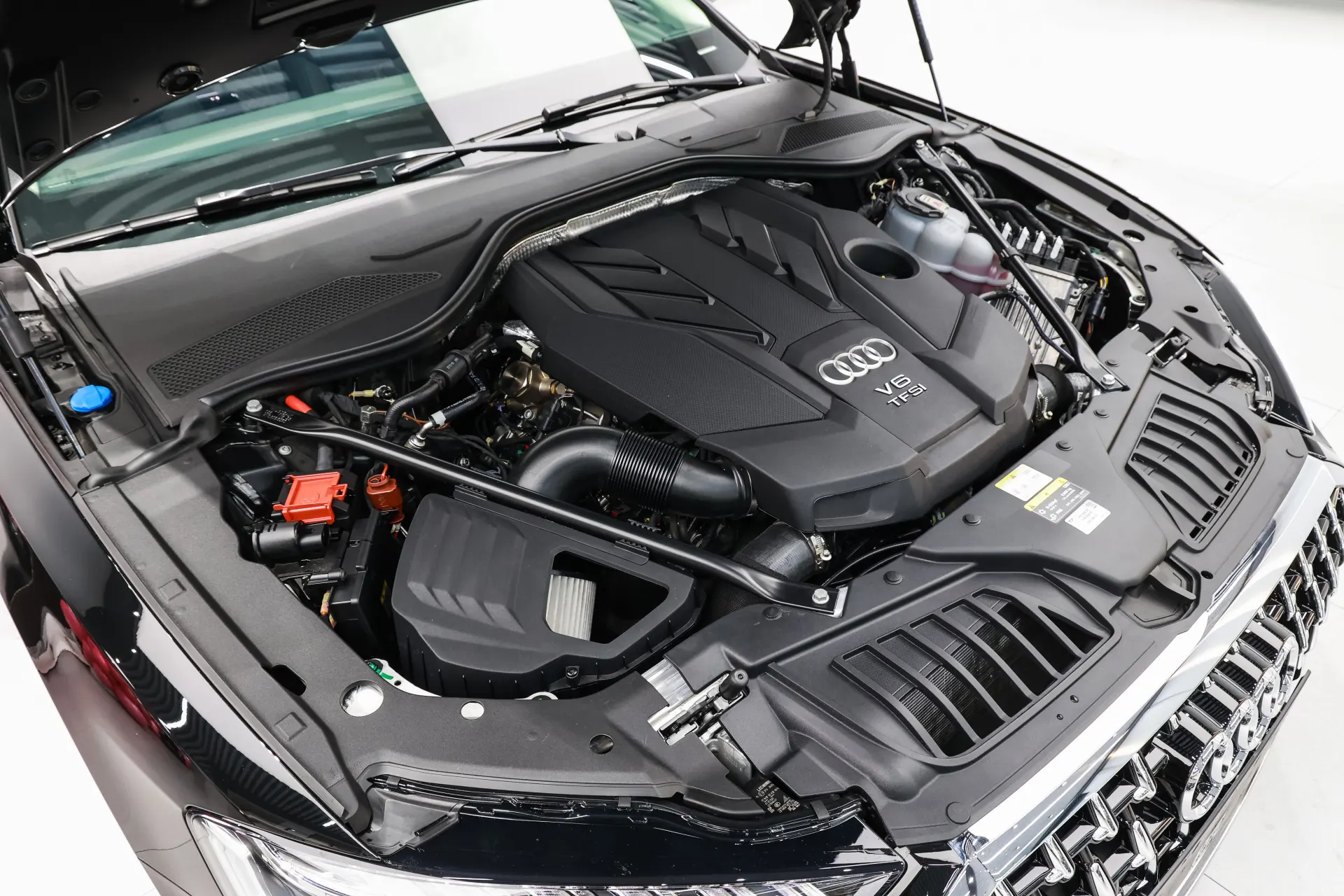 Audi A8L 50 TFSI, 2024 7