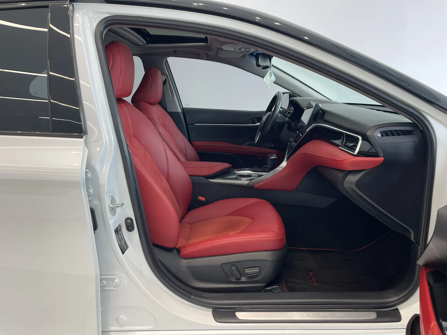 Toyota Camry, 2023 20