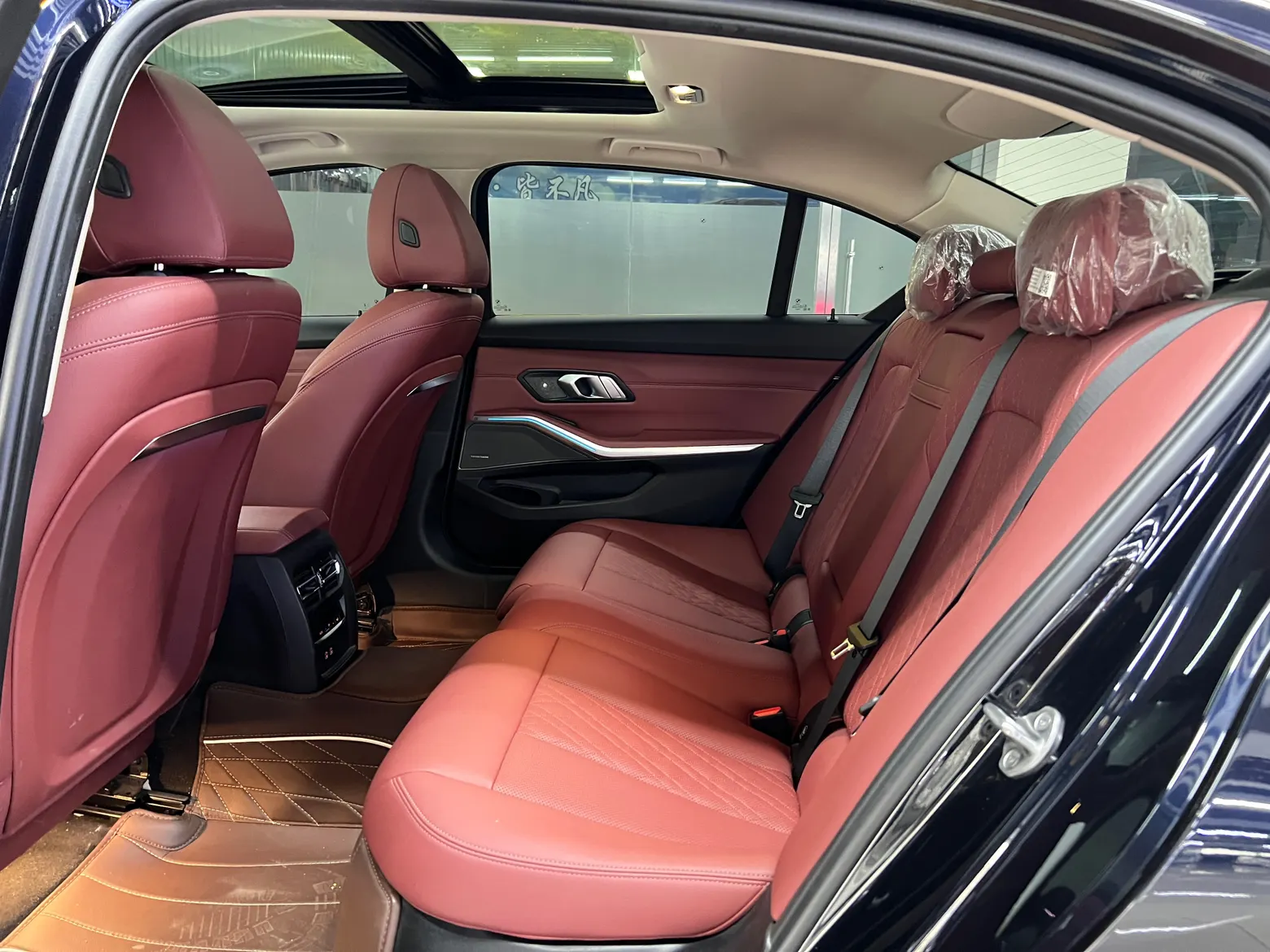 BMW 325Li, 2023 25