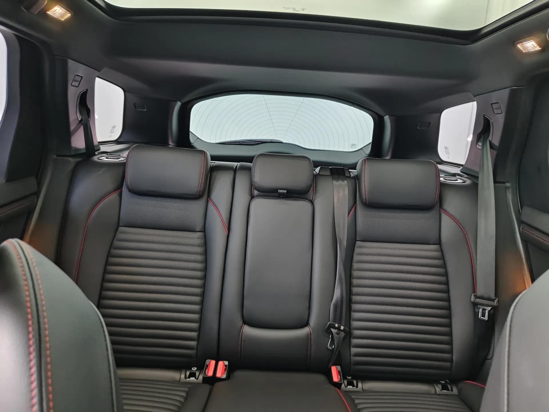 Land Rover Discovery Sport, 2023 16