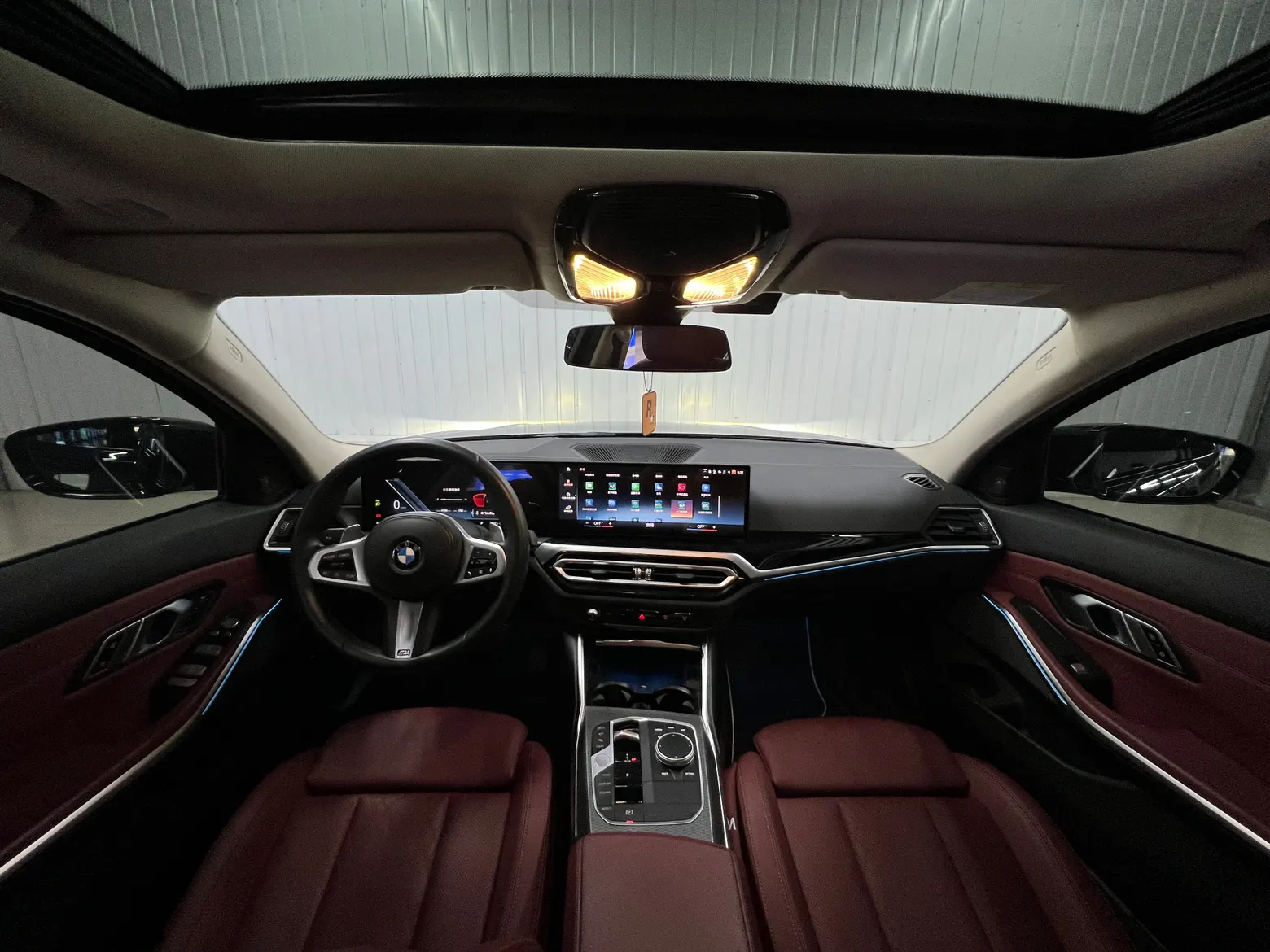 BMW 325Li, 2023 7
