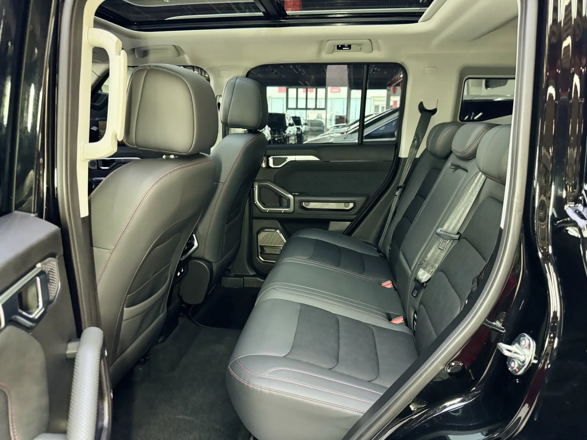 Jetour Traveller, 2025 19