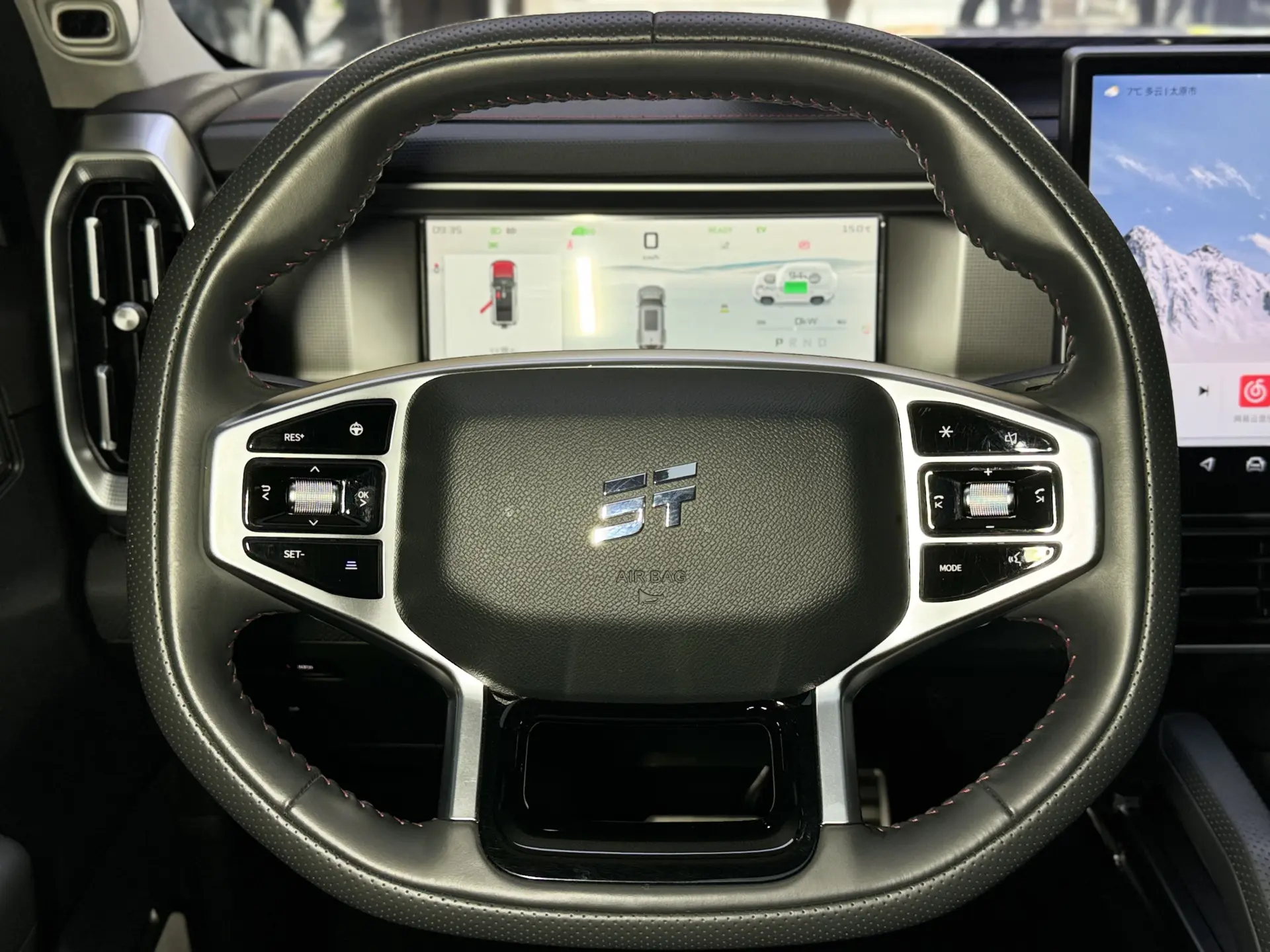 Jetour Traveller, 2025 14