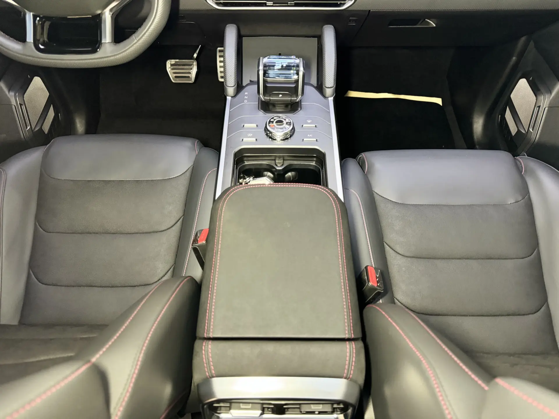 Jetour Traveller, 2025 20