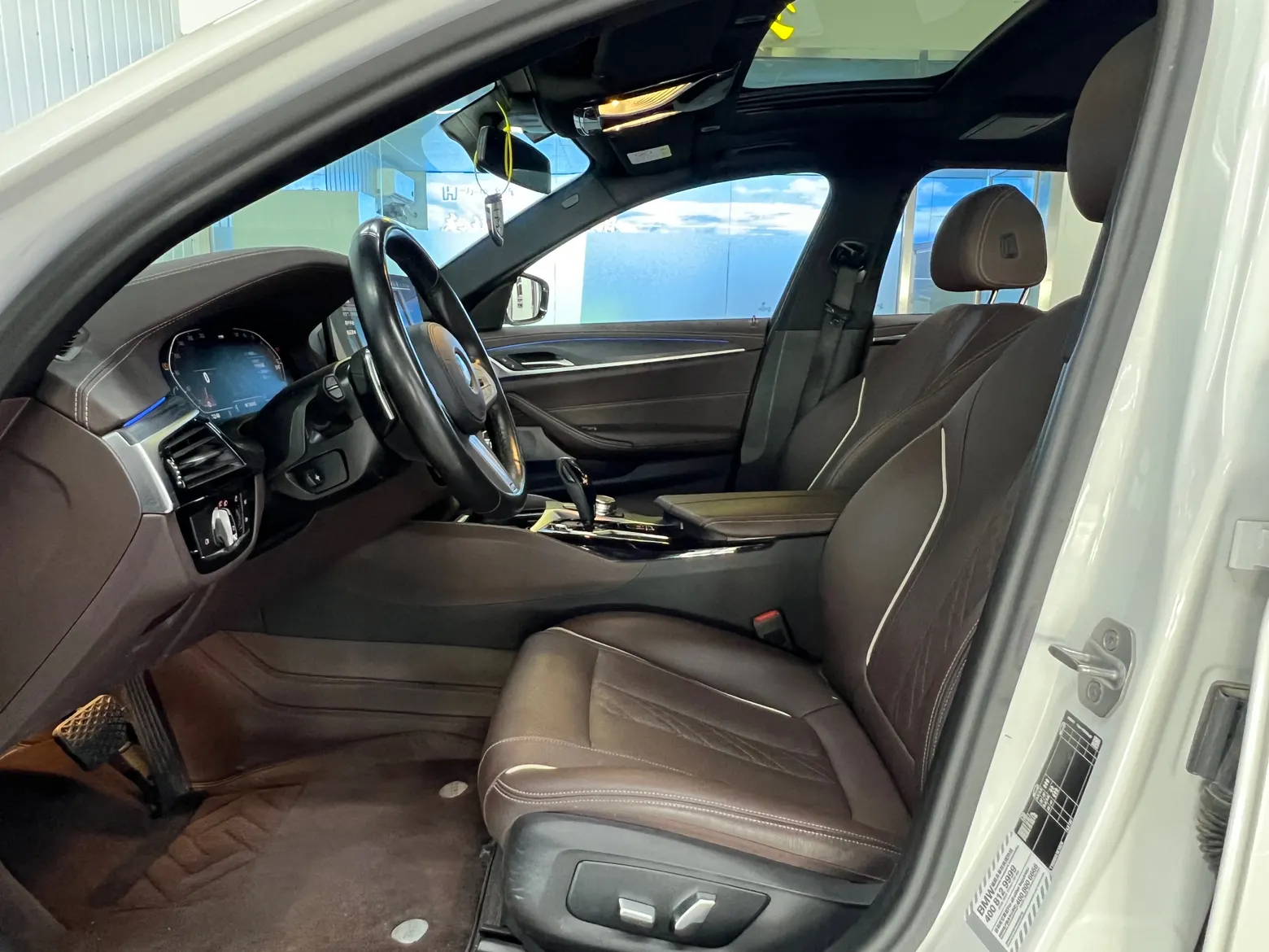 BMW 530Li, 2023 13