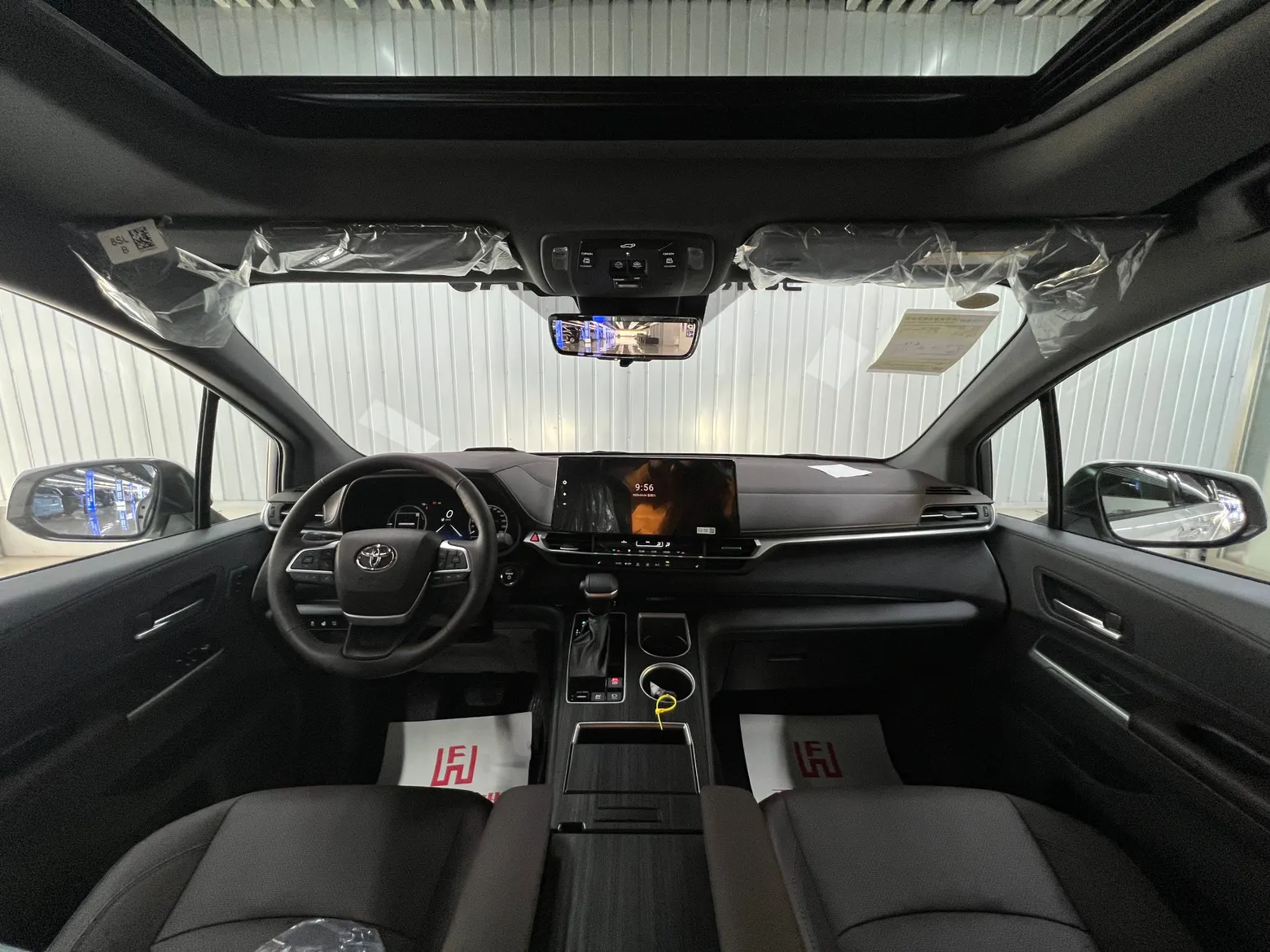 Toyota Granvia, 2026 14