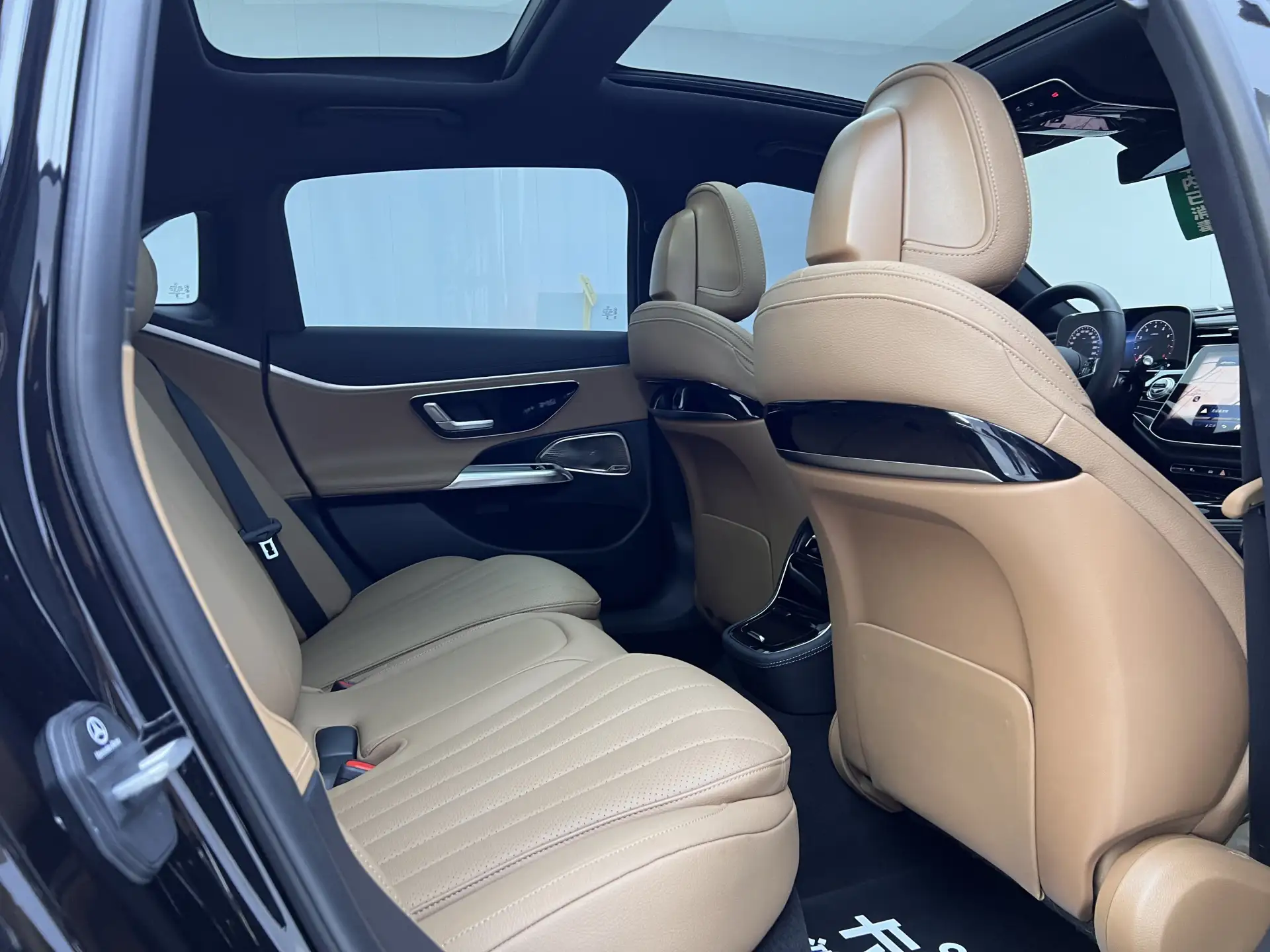 Mercedes-Benz E 300 L, 2024 25