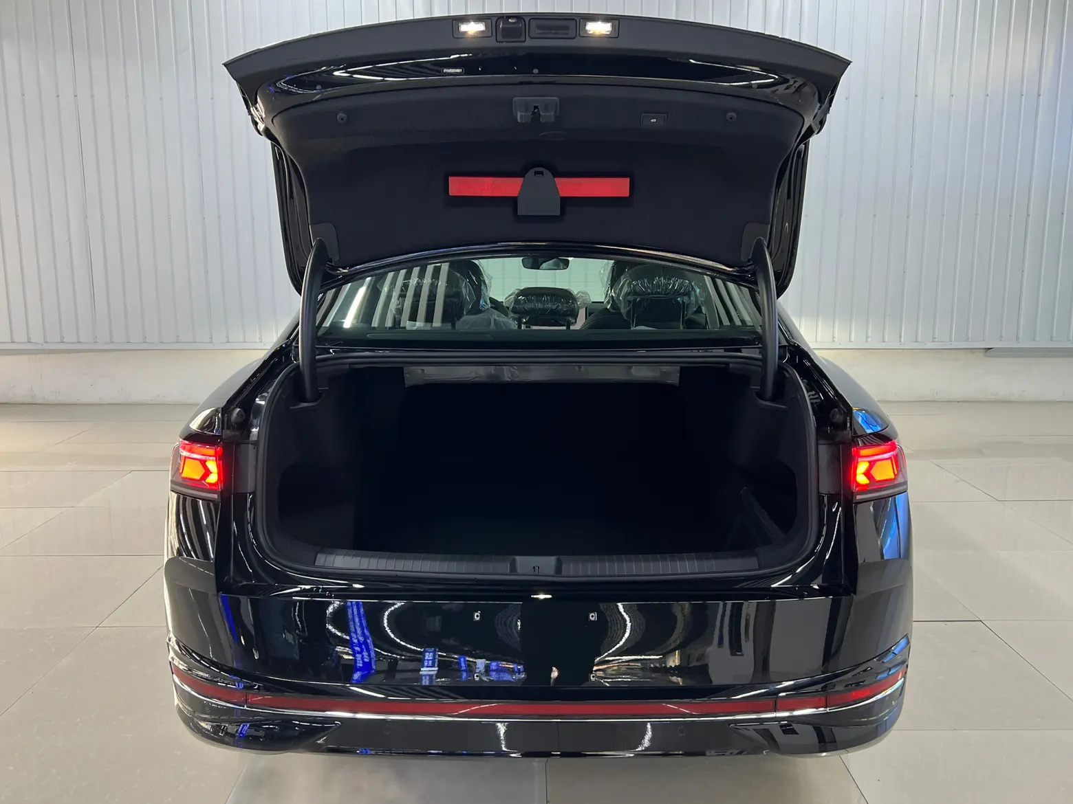 Volkswagen Magotan, 2026 8