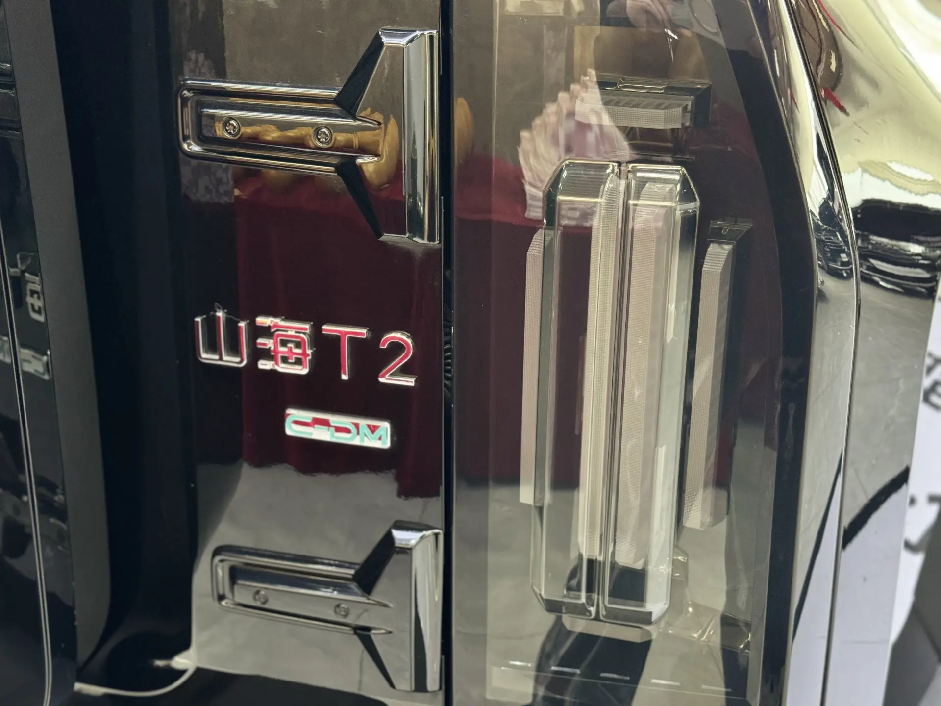 Jetour Traveller, 2025 10