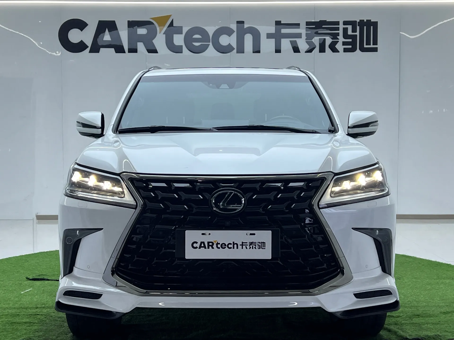 Lexus LX 570, 2022 20