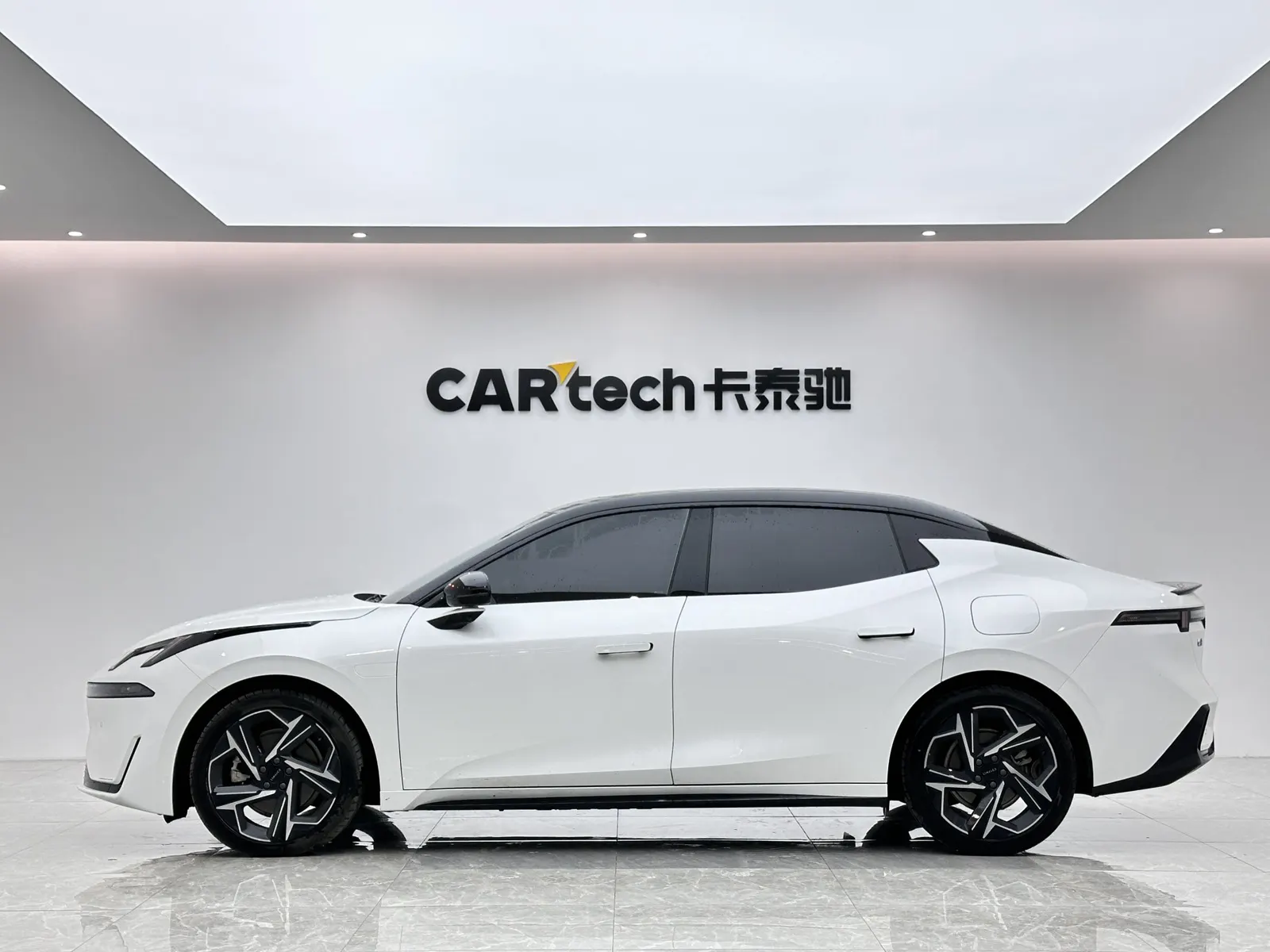 Lynk & Co 02, 2024 2