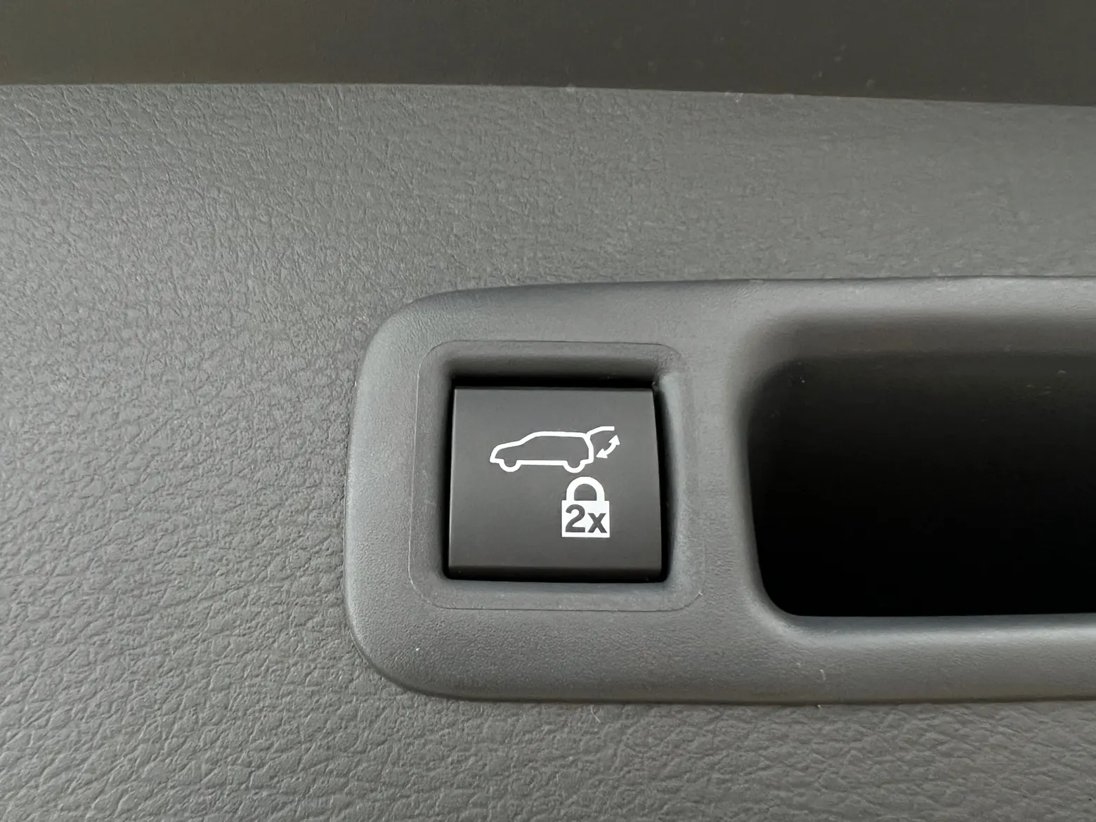 Toyota Granvia, 2026 17
