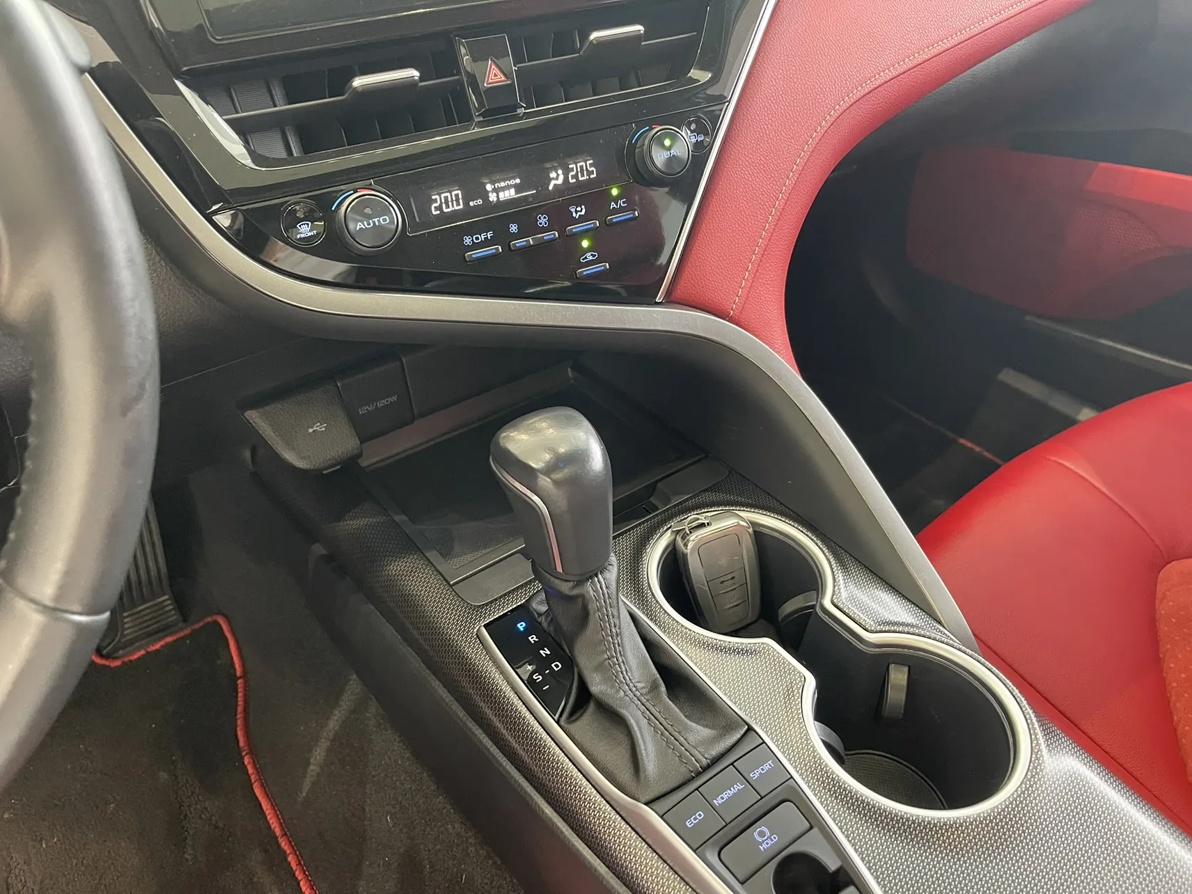 Toyota Camry, 2023 10