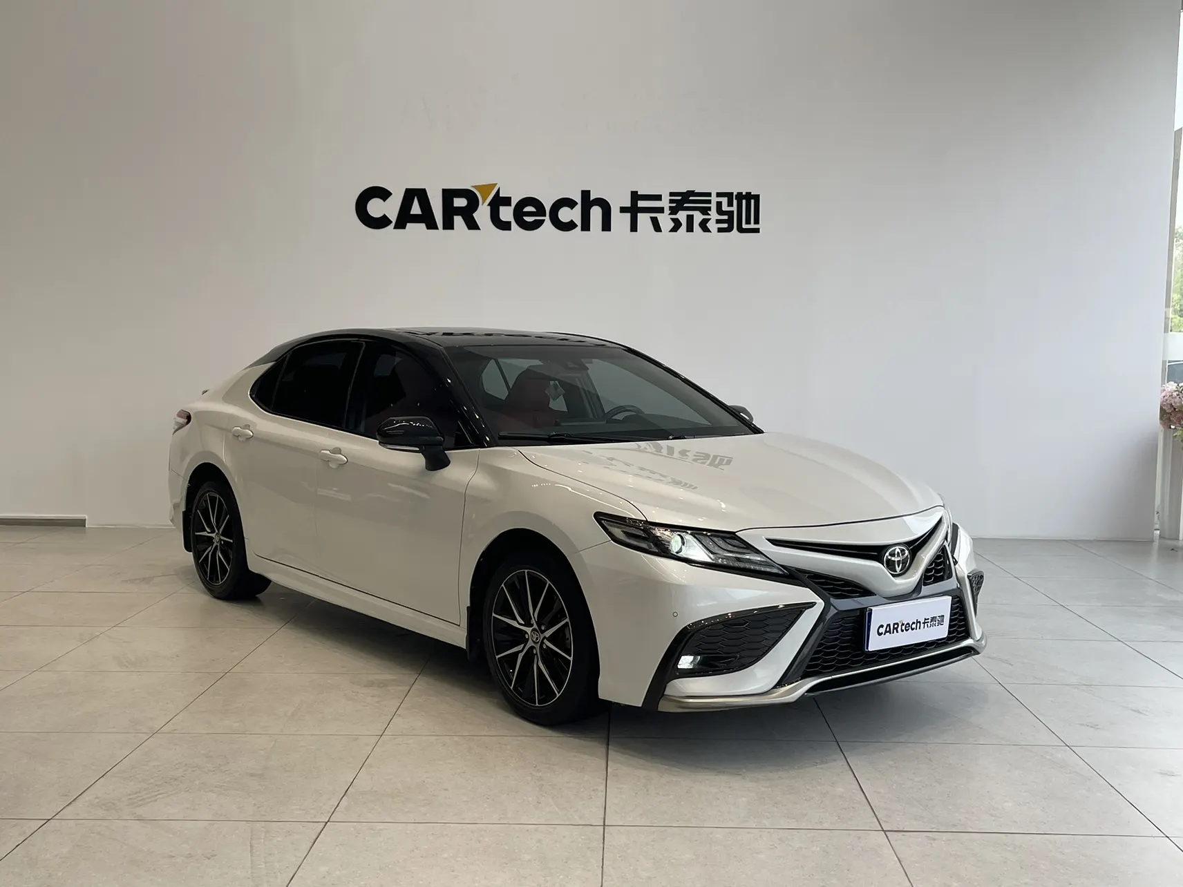 Toyota Camry, 2023 2