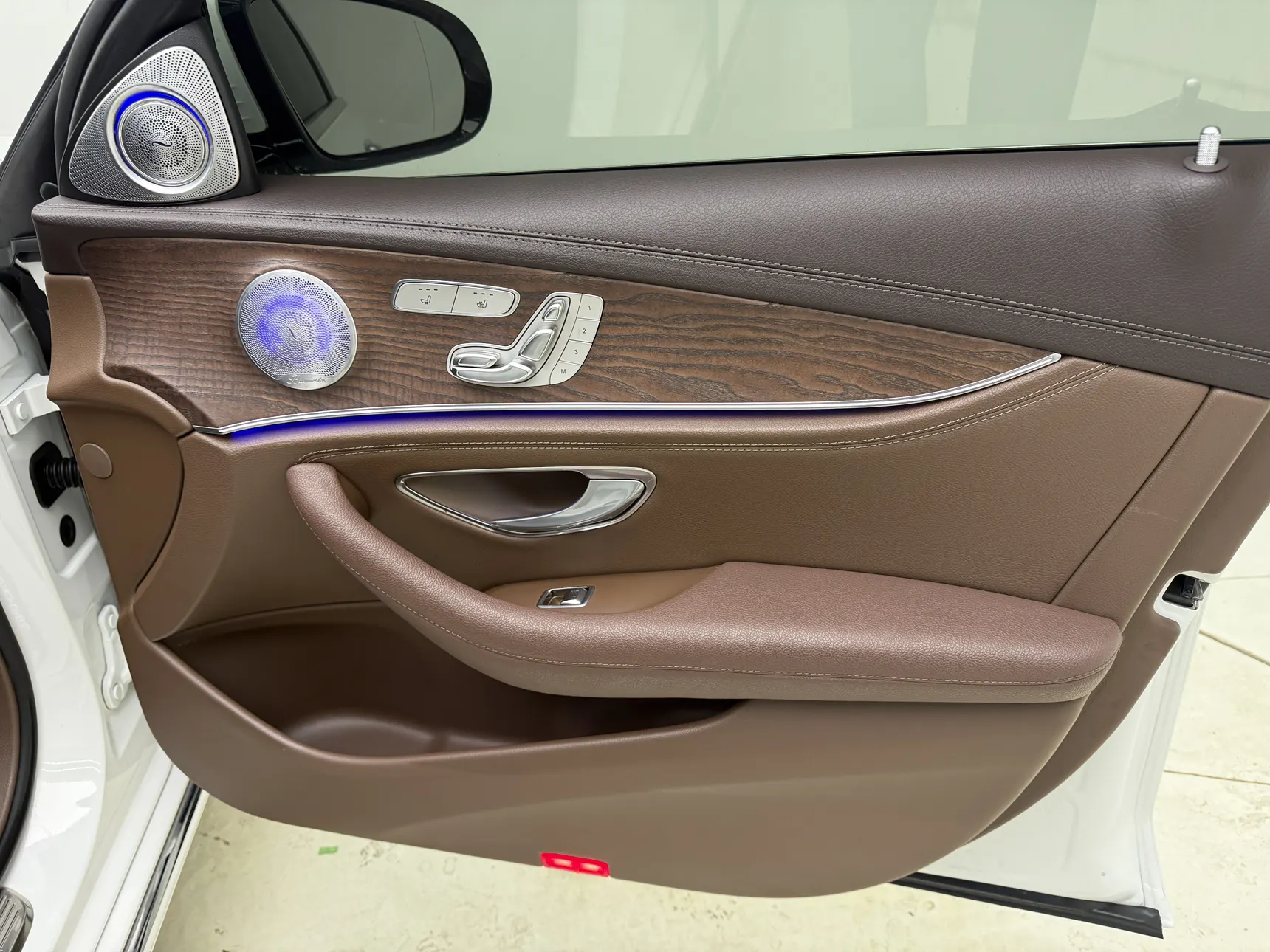 Mercedes-Benz E 300 L, 2020 15
