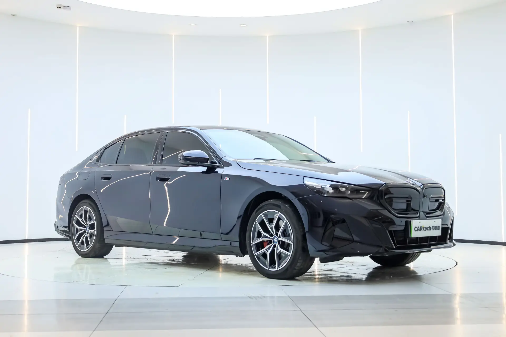 BMW i5, 2025 2