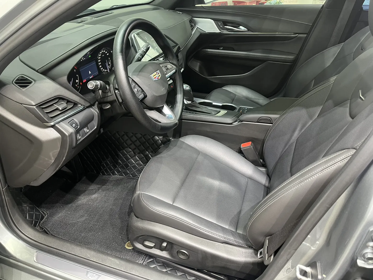 Cadillac CT4, 2024 15