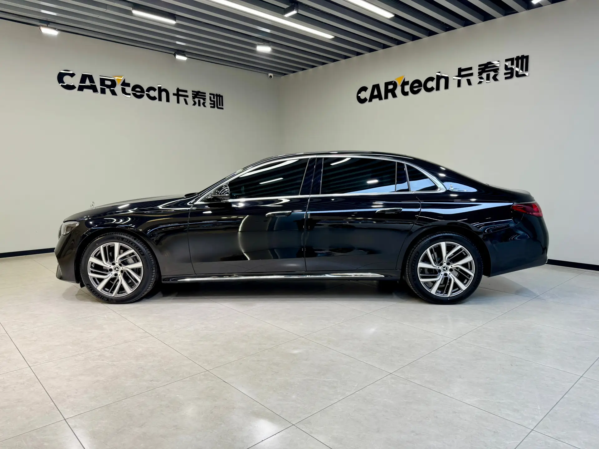 Mercedes-Benz E 300 L, 2025 7