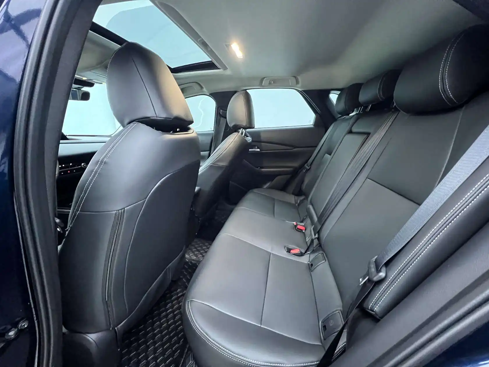 Mazda CX-30, 2023 13