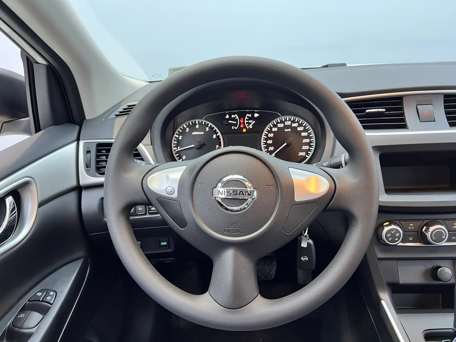 Nissan Sylphy, 2025 18