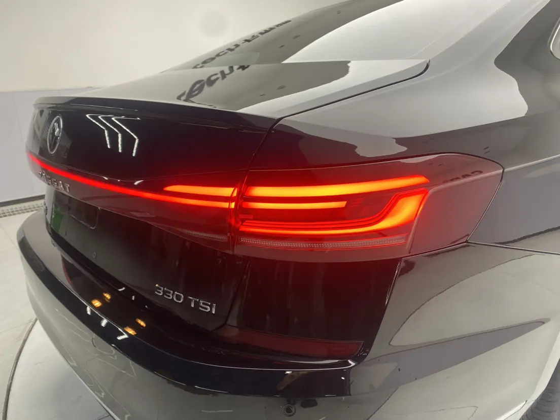 Volkswagen Passat, 2022 10