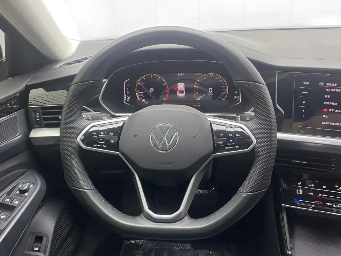 Volkswagen Passat, 2022 15