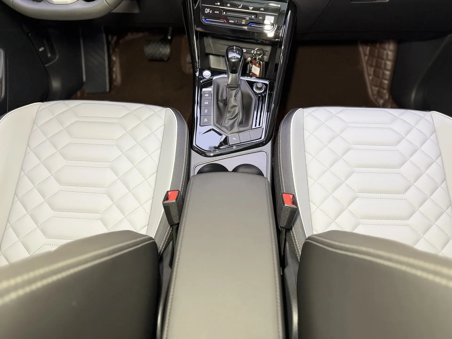 Volkswagen Tayron, 2025 20