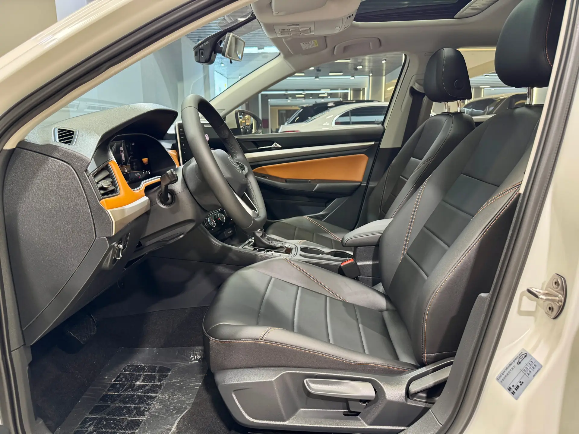 Volkswagen Bora, 2025 13