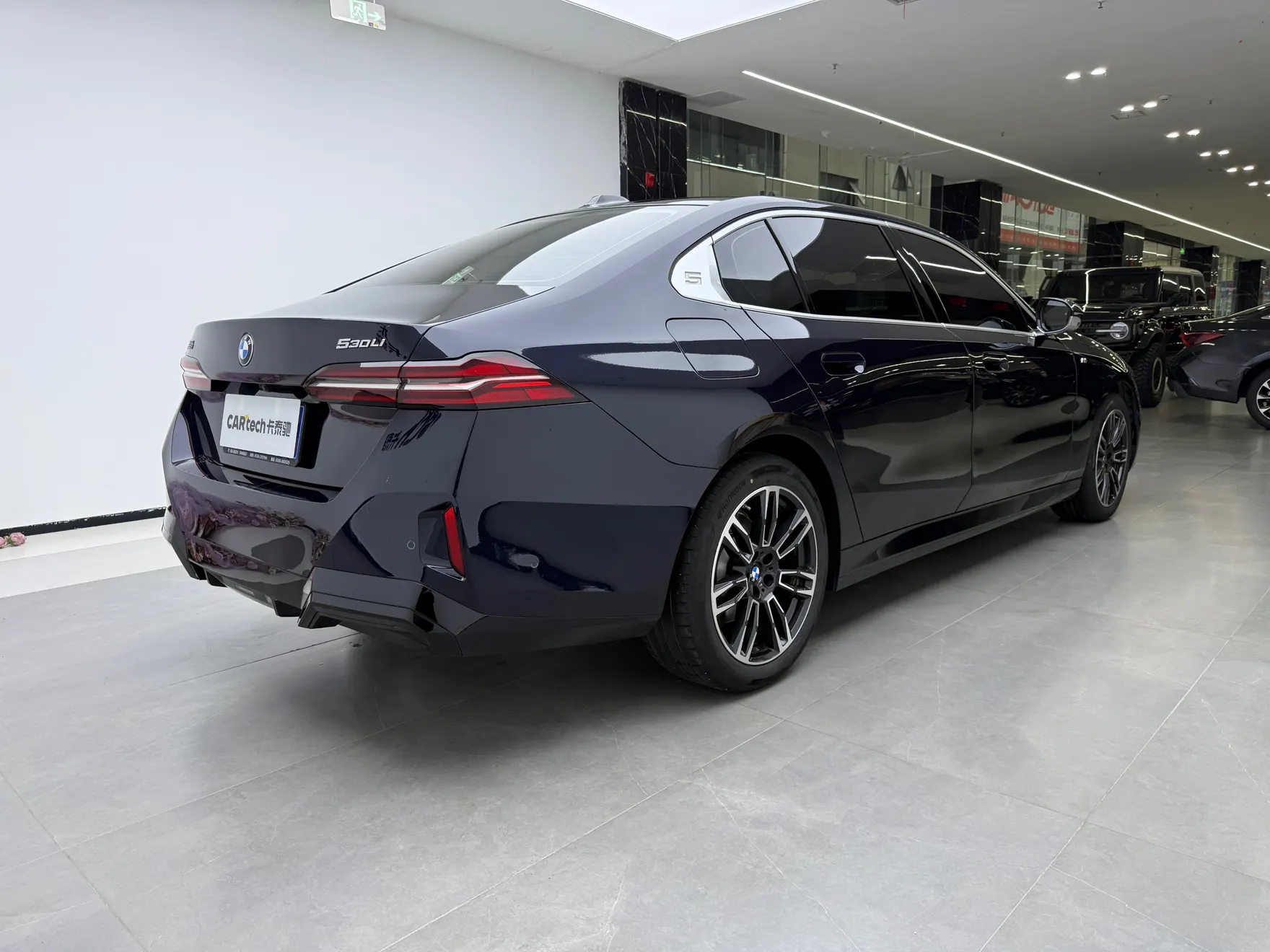 BMW 530Li, 2025 все фото