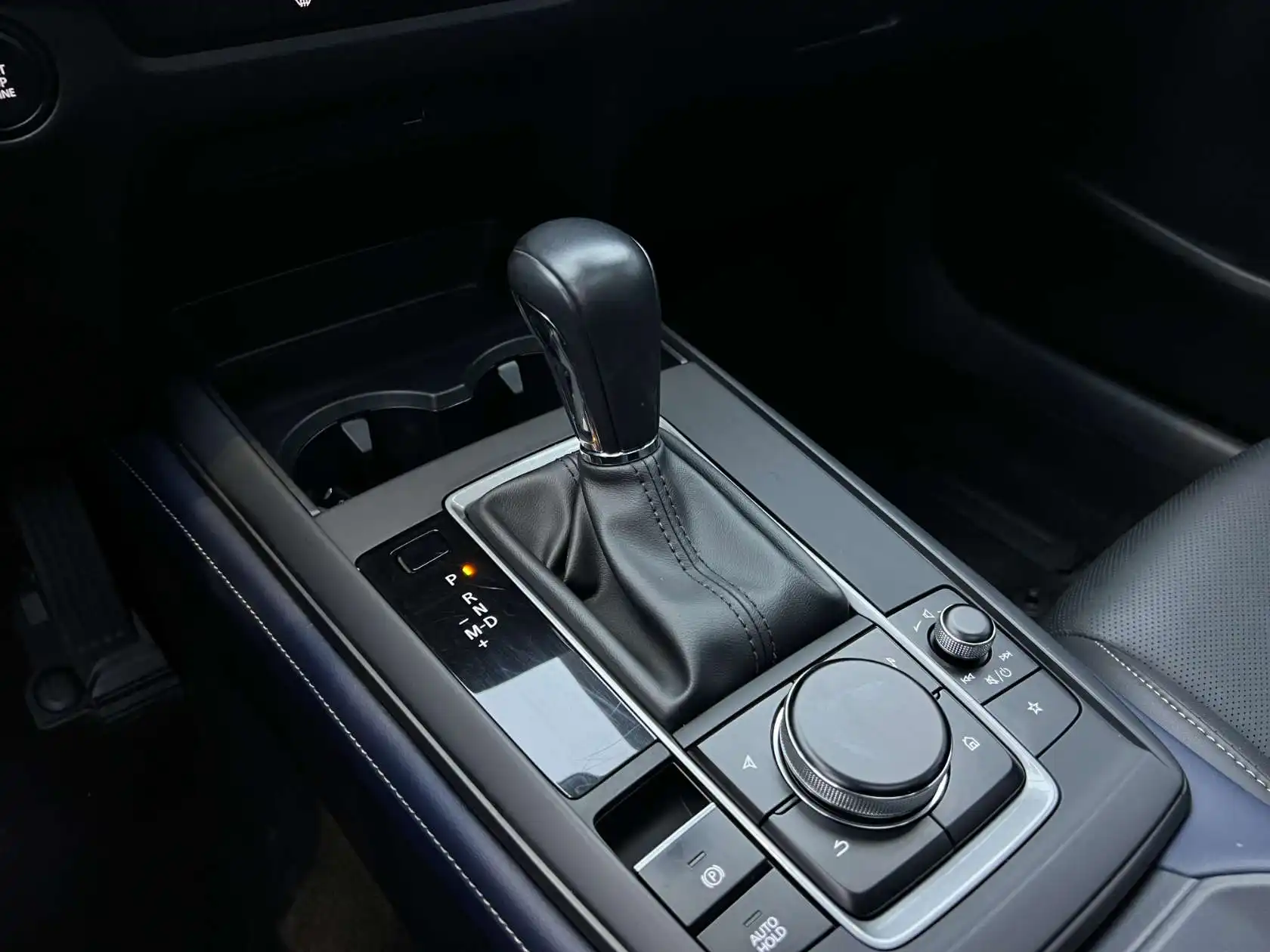 Mazda CX-30, 2022 10