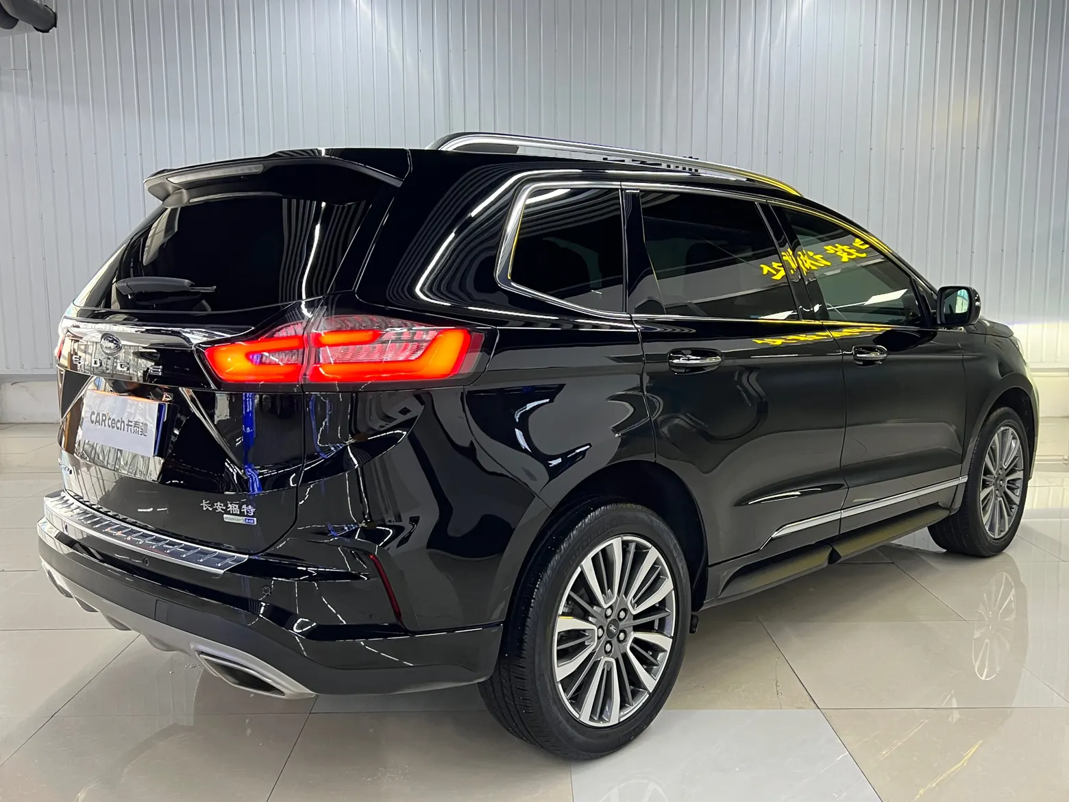 Ford Edge, 2023 все фото